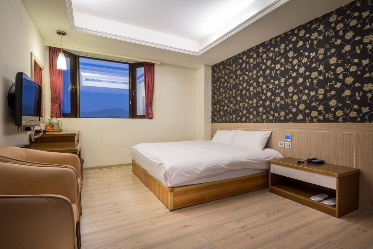 Yadi Hotel Puli Eksteriør bilde