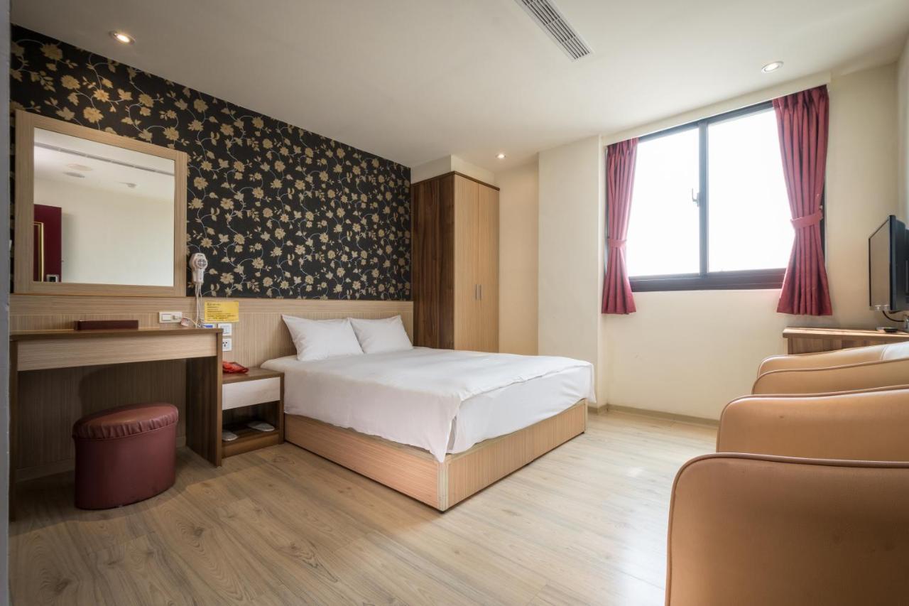 Yadi Hotel Puli Eksteriør bilde