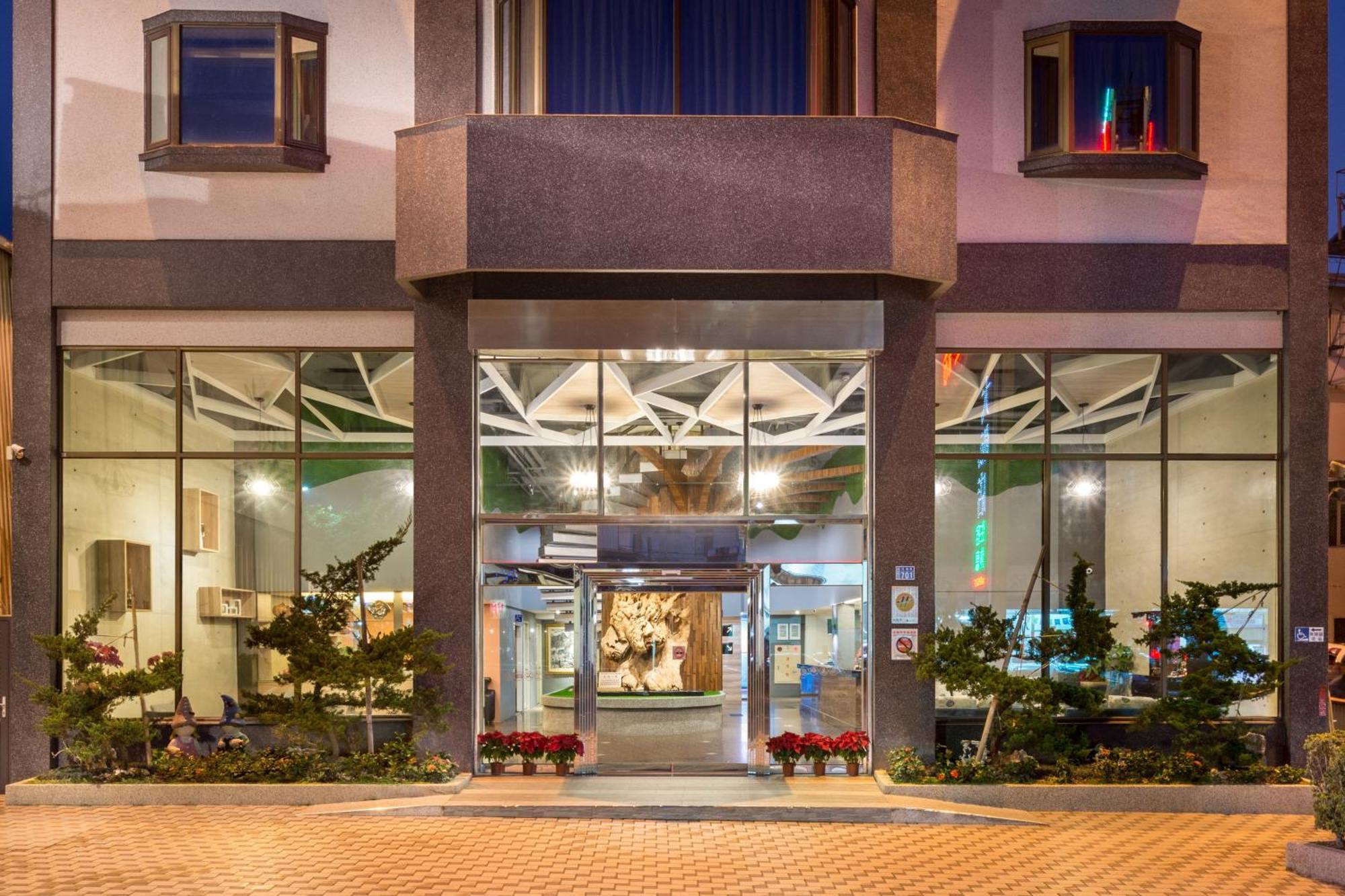 Yadi Hotel Puli Eksteriør bilde