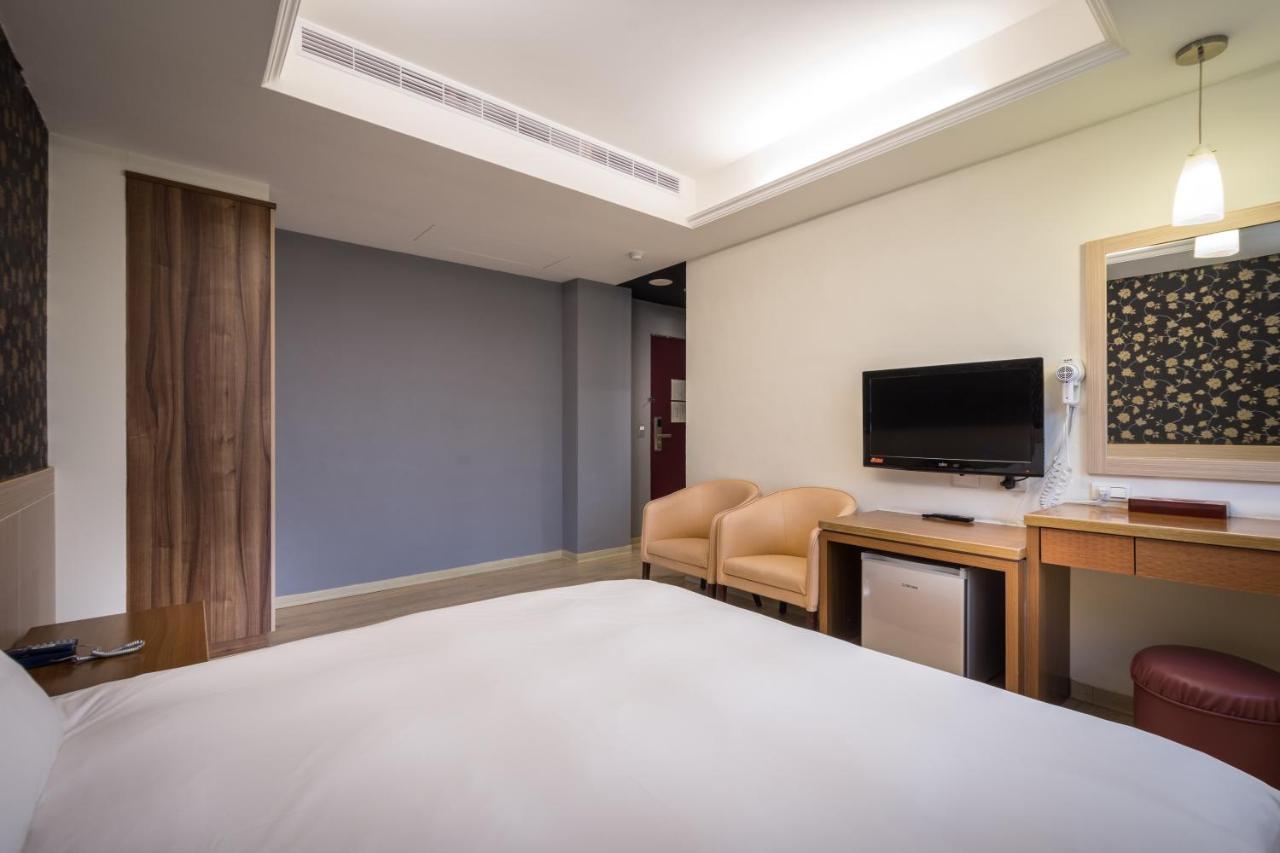 Yadi Hotel Puli Eksteriør bilde